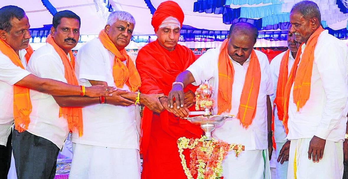 ಗ್ಯಾರಂಟಿ ಹಣದಿಂದ ಅಭಿವೃದ್ಧಿ ಸಾಧ್ಯವಿಲ್ಲ