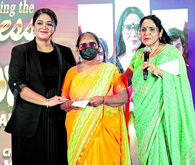 ಆ್ಯಸಿಡ್ ದಾಳಿ ಸಂತ್ರಸ್ತರಿಗೆ ಅಪರಿಚಿತೆ ನೆರವು