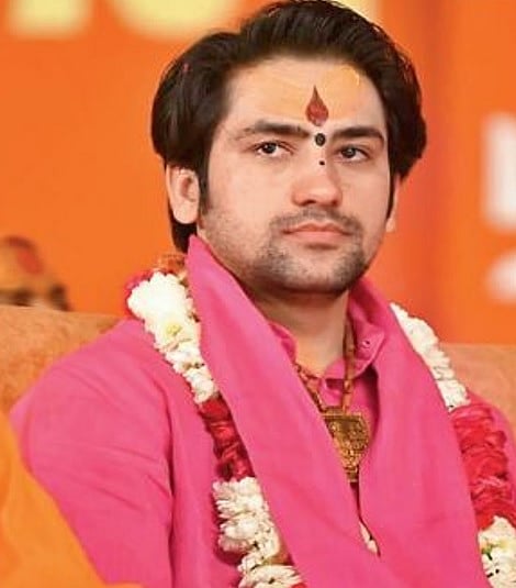 ನಾಲ್ಕು ಮಕ್ಕಳಿರಲಿ, ಒಂದನ್ನು ಆರ್‌ಎಸ್ಎಸ್‌ಗೆ ನೀಡಿ: ಧೀರೇಂದ್ರ ಕೃಷ್ಣ ಶಾಸ್ತ್ರಿ