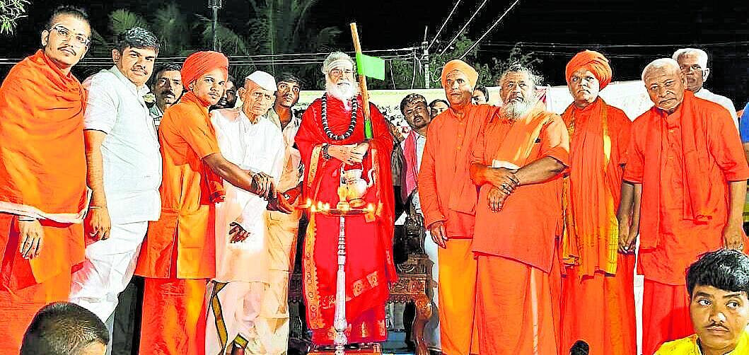ಸನ್ಮಾರ್ಗದಲ್ಲಿ ಬದುಕುವುದನ್ನು ಕಲಿಸುವ ಧರ್ಮ