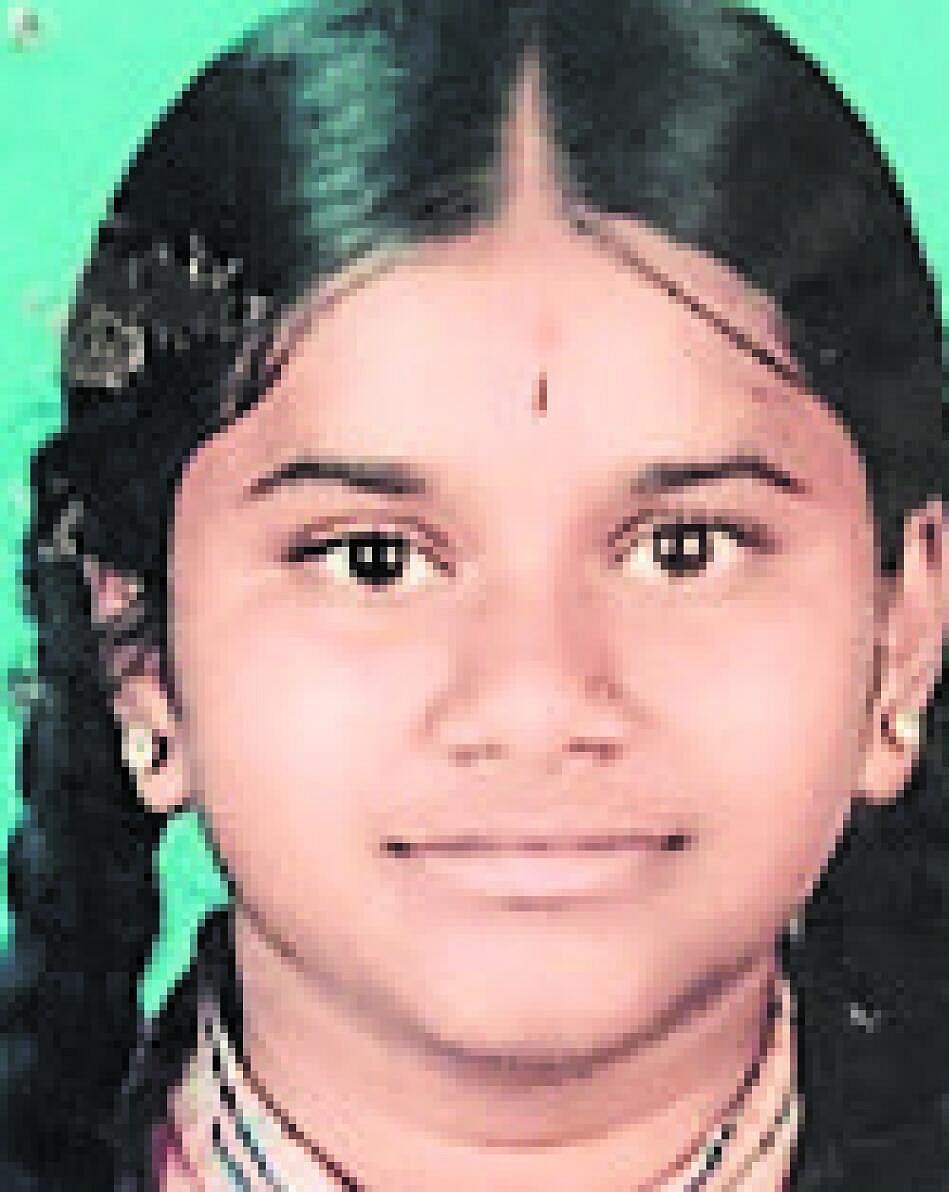ಶಾಲೆಗೆ ಶ್ರೀಗೌರಿ ಕುಲಕರ್ಣಿ ಪ್ರಥಮ