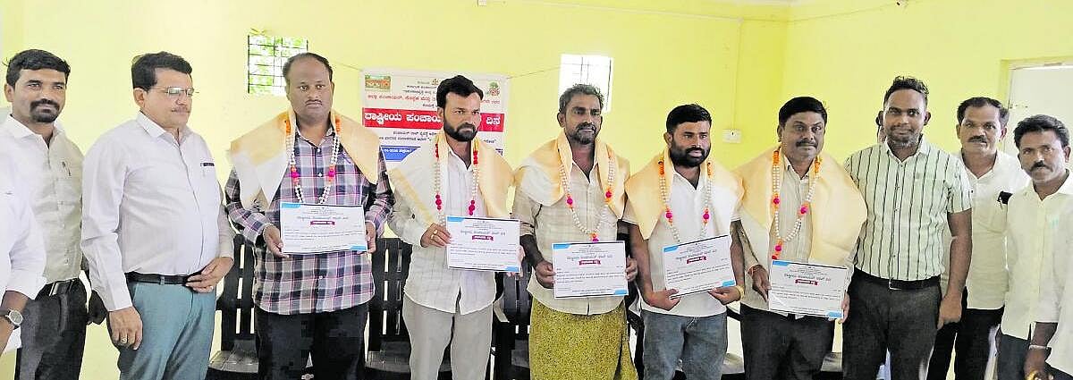 ‘ಜವಾಬ್ದಾರಿ ಅರಿತು ಕೆಲಸ ಮಾಡಿ’