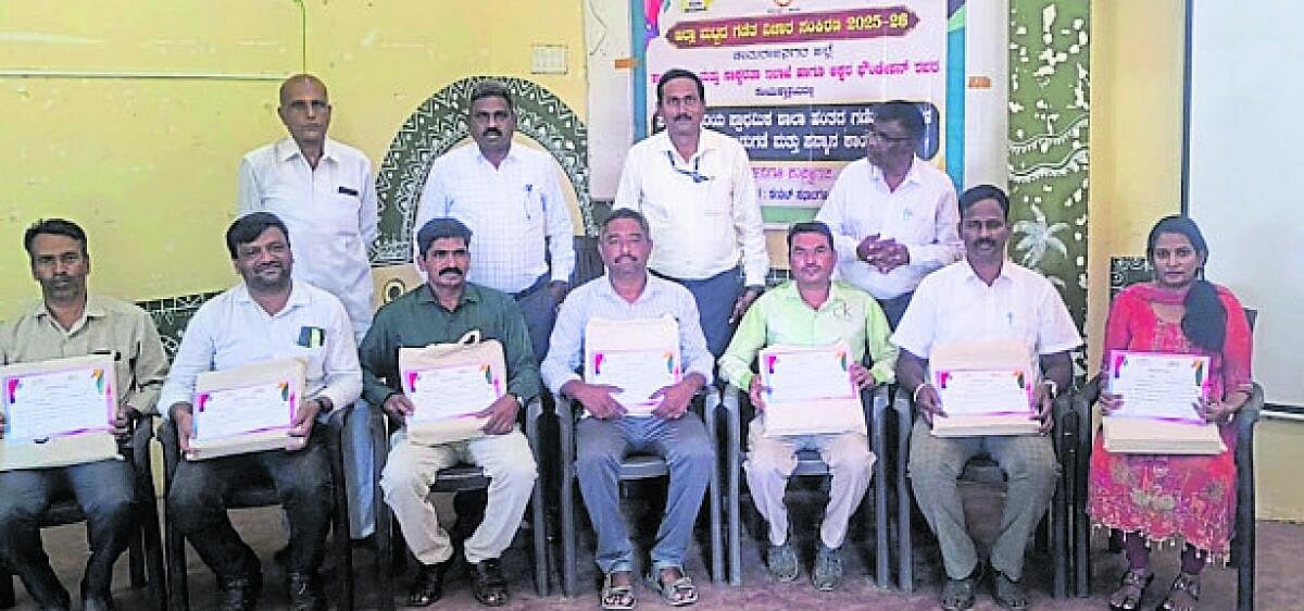 ‘ಸರ್ಕಾರಿ ಶಾಲೆಗಳಲ್ಲಿ ದಾಖಲಾತಿ ಪ್ರಮಾಣ ಹೆಚ್ಚಳಕ್ಕೆ ಶ್ರಮಿಸಿ’
