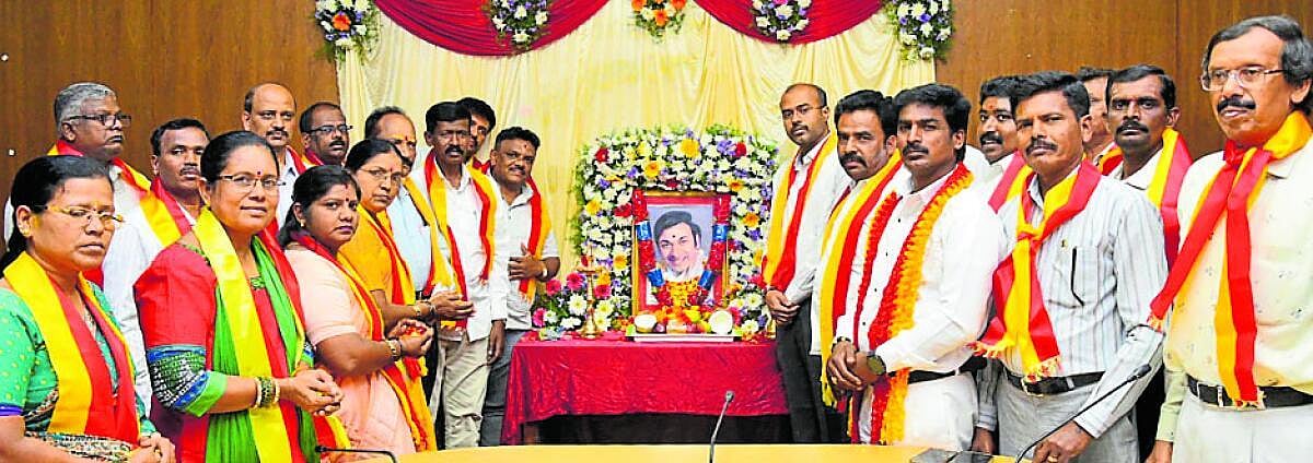 ಸರಳ, ಸಜ್ಜನಿಕೆಯ ವ್ಯಕ್ತಿತ್ವದ ಮೇರುನಟ