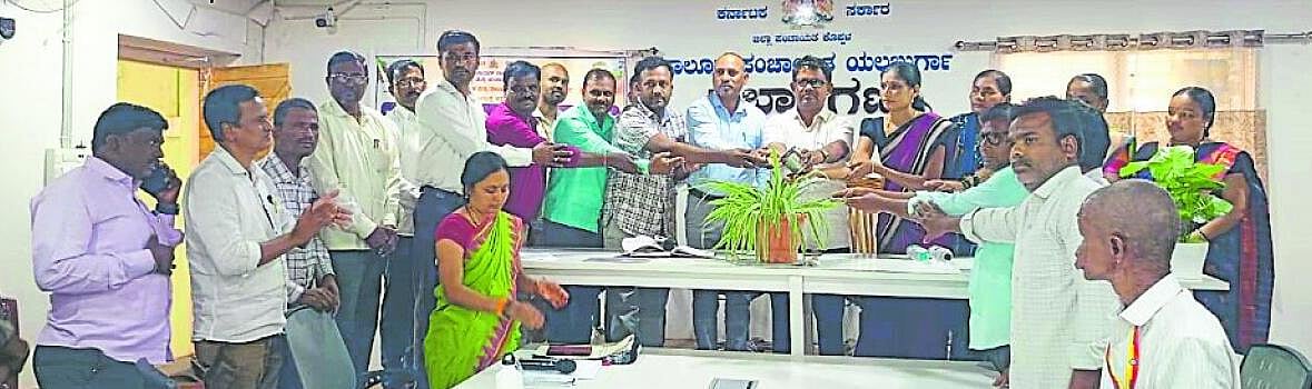 ‘ಗ್ರಾಮೀಣ ಸೇವೆ: ಪಿಡಿಒಗಳಿಗೆ ಅವಕಾಶ’