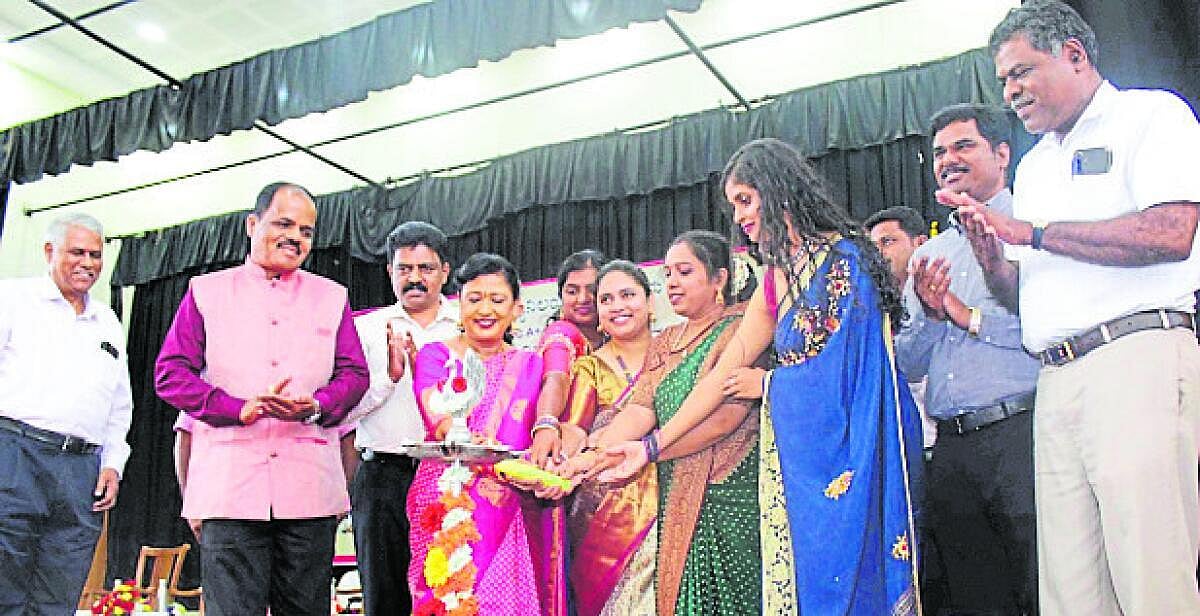 ‘ಅಂಕಗಳಿಗಿಂತ ಆತ್ಮಸ್ಥೈರ್ಯ ಮುಖ್ಯ’