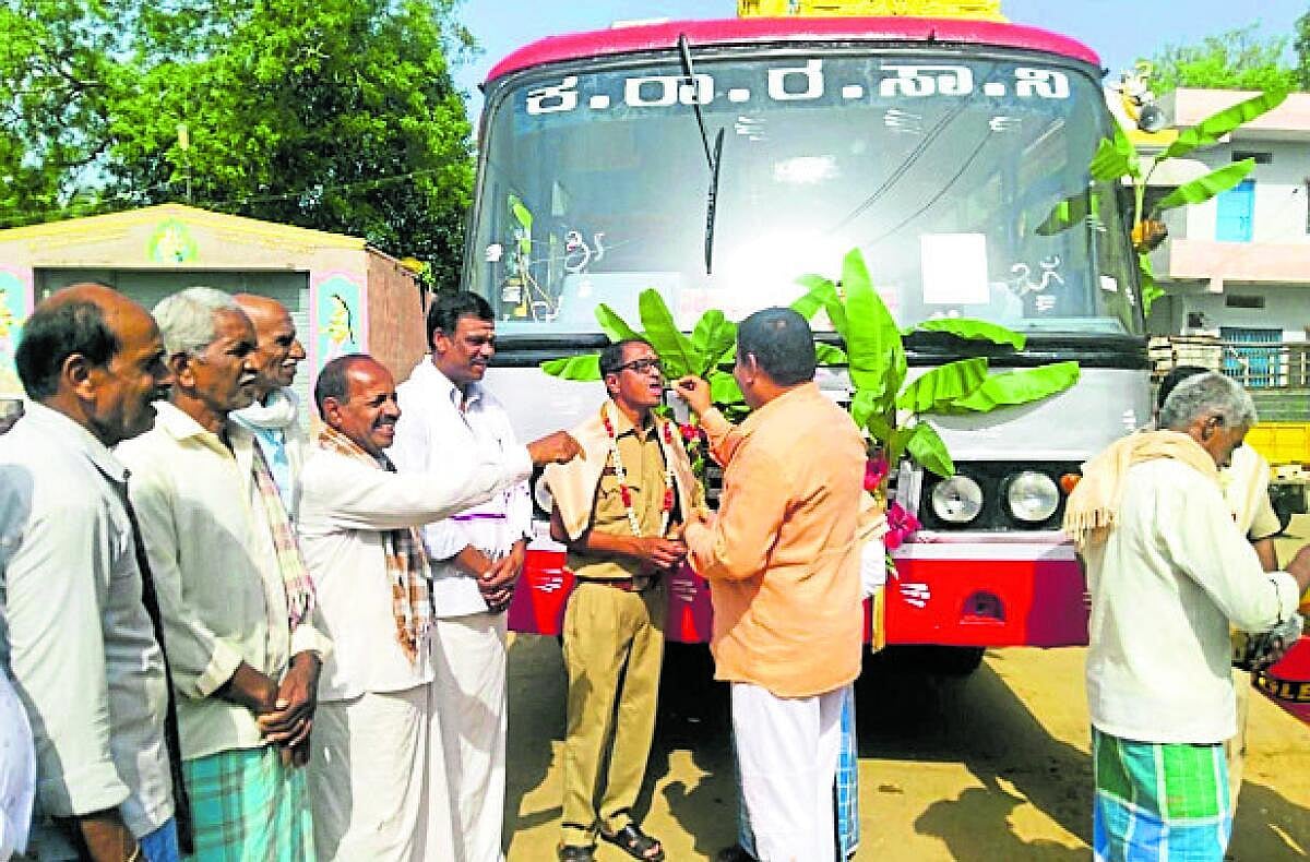 ಸರ್ಕಾರಿ ಬಸ್: ನಿಂಬೆಗೊಂದಿಯಲ್ಲಿ ಸಂಭ್ರಮ