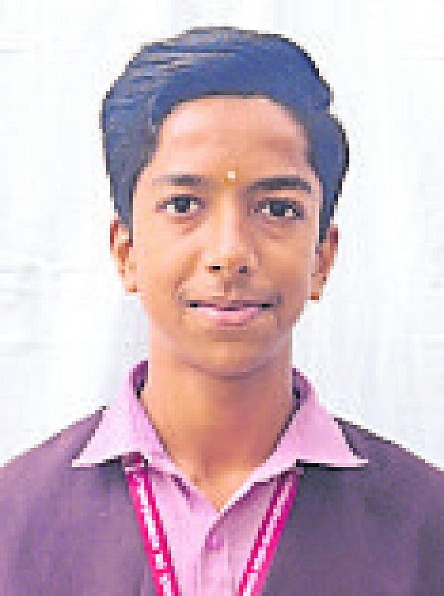 ಕೊಮ್ಮೇರಹಳ್ಳಿ: ವಿಶ್ವಮಾನವ ಶಾಲೆಗೆ ಶೇ 100
