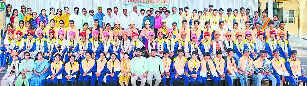 ಎಸ್ಎಸ್ಎಲ್ಸಿ: ಪ್ರತಿಭಾನ್ವಿತ ವಿದ್ಯಾರ್ಥಿಗಳಿಗೆ ಸನ್ಮಾನ