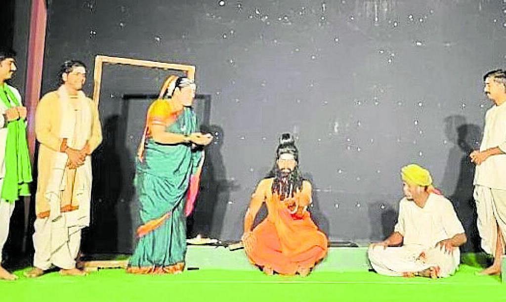 ಕಾಯಕಯೋಗಿ ಬದುಕಿಗೆ ಕನ್ನಡಿ ಹಿಡಿದ ಶಿವಯೋಗಿ ಸಿದ್ದರಾಮೇಶ್ವರ ನಾಟಕ