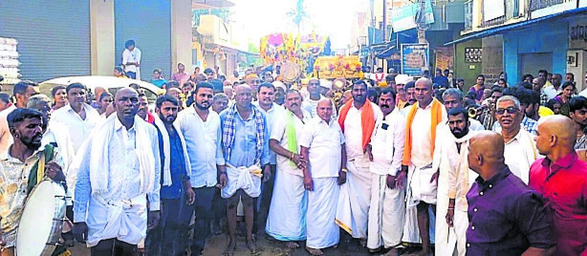 ಕಡೂರು: ಅರಿವೆ ಲಕ್ಷ್ಮೀದೇವಿ ಆಲಯ ಪ್ರವೇಶೋತ್ಸವ