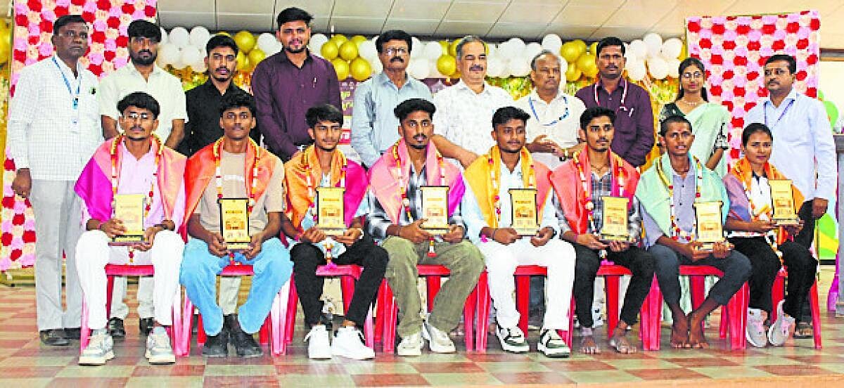 ‘ಗುರಿ ಸಾಧನೆಗೆ ಕಠಿಣ ಪರಿಶ್ರಮ ಅವಶ್ಯಕ’