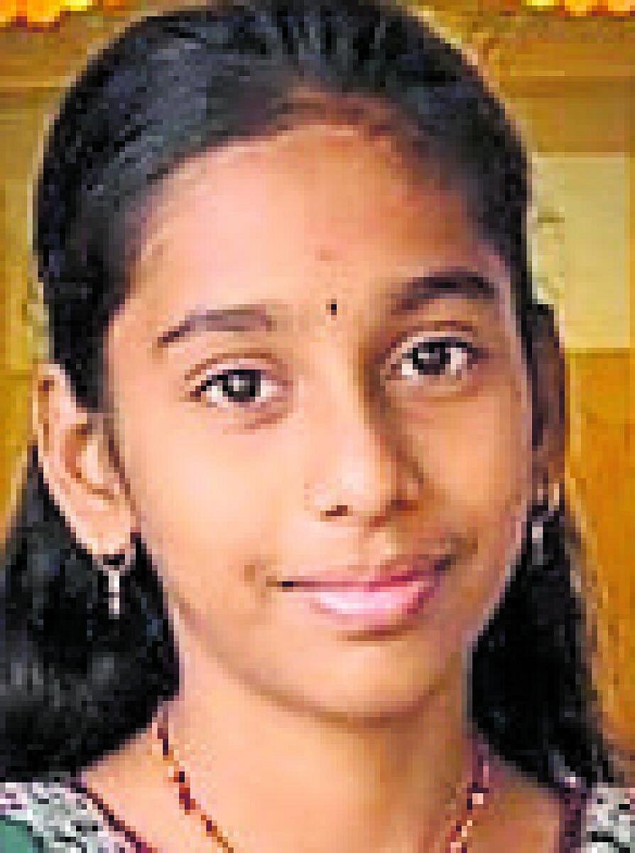 ಕೂಲಿ ಕಾರ್ಮಿಕರ ಮಗಳು ಯಶಸ್ವಿನಿ ಸಾಧನೆ
