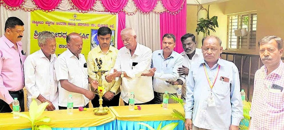 ಒಗ್ಗಟ್ಟಿನಿಂದ ಸಮುದಾಯ ಶಕ್ತಿಯುತ