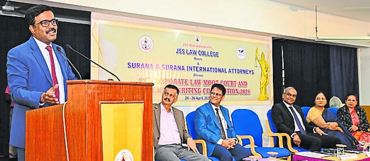‘ವಕೀಲರು ಕೌಶಲ ಉನ್ನತೀಕರಿಸಿಕೊಳ್ಳಲಿ’