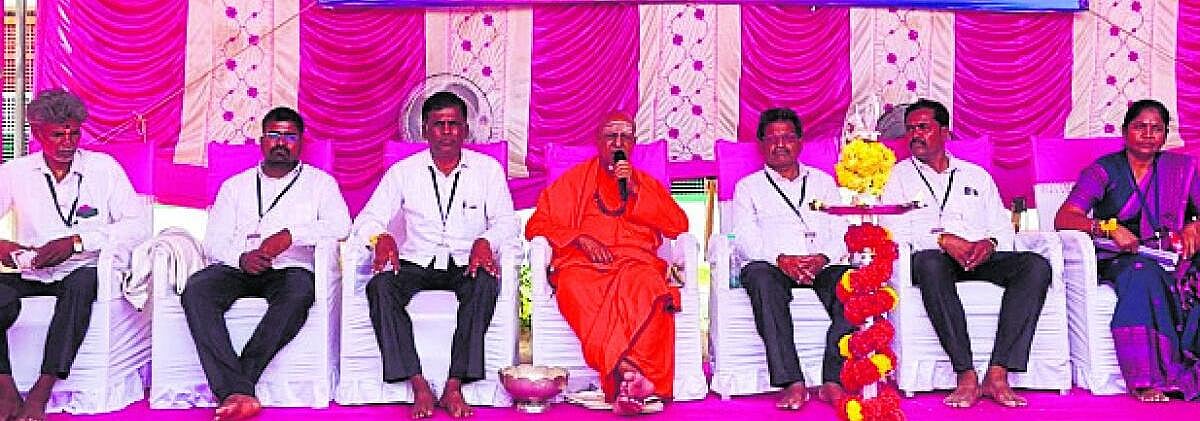 ಸಂಪತ್ತಿನ ವ್ಯಾಮೋಹದಿಂದ ಸಮಾಜಕ್ಕೆ ಕಂಟಕ