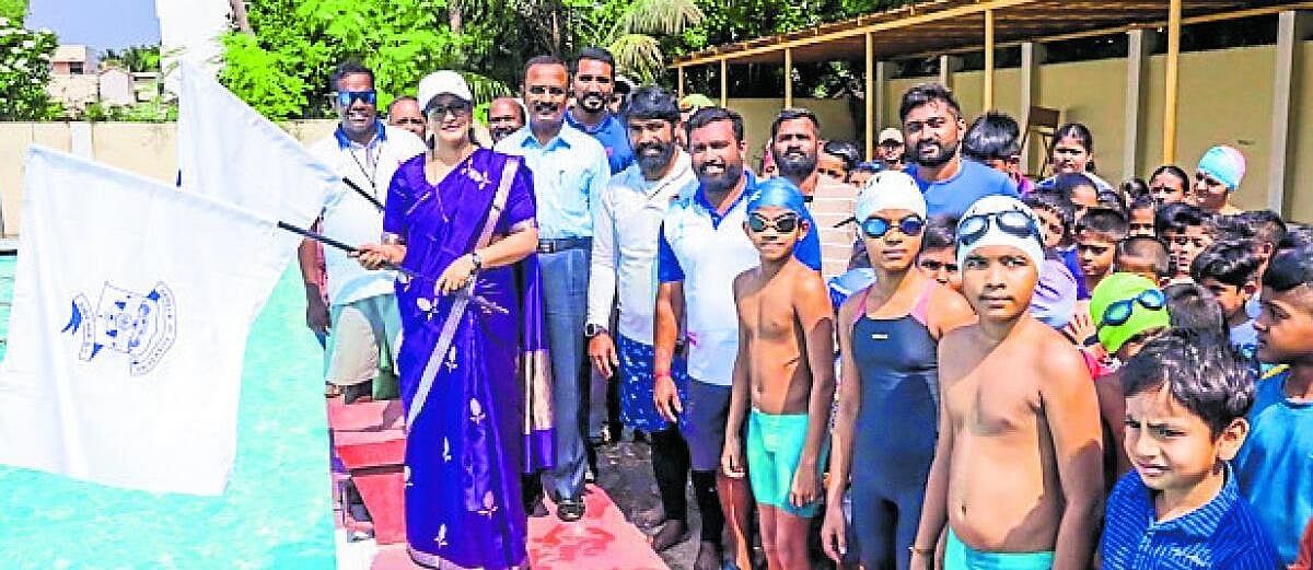 ಬೇಸಿಗೆ ಈಜು ತರಬೇತಿ ಶಿಬಿರ ಉದ್ಘಾಟನೆ