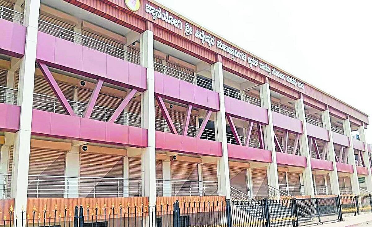 ಆರಂಭವಾಗದ ಇಂಡಿ ಮೆಗಾ ಮಾರುಕಟ್ಟೆ