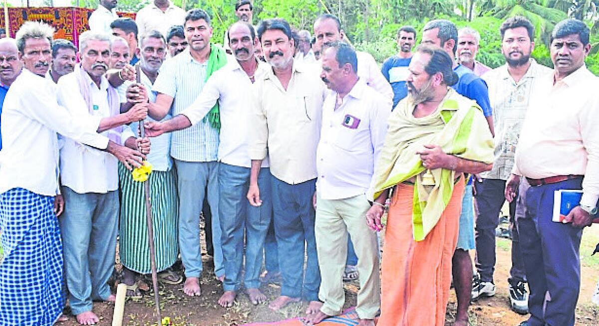 ದುದ್ದ: ಕಾಮಗಾರಿಗೆ ಭೂಮಿ ಪೂಜೆ