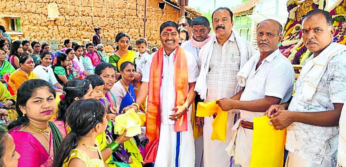 ‘ಧರ್ಮ, ಸಂಸ್ಕೃತಿ ಉಳಿವಿನಿಂದ ನೆಮ್ಮದಿ: ಗುರೂಜಿ