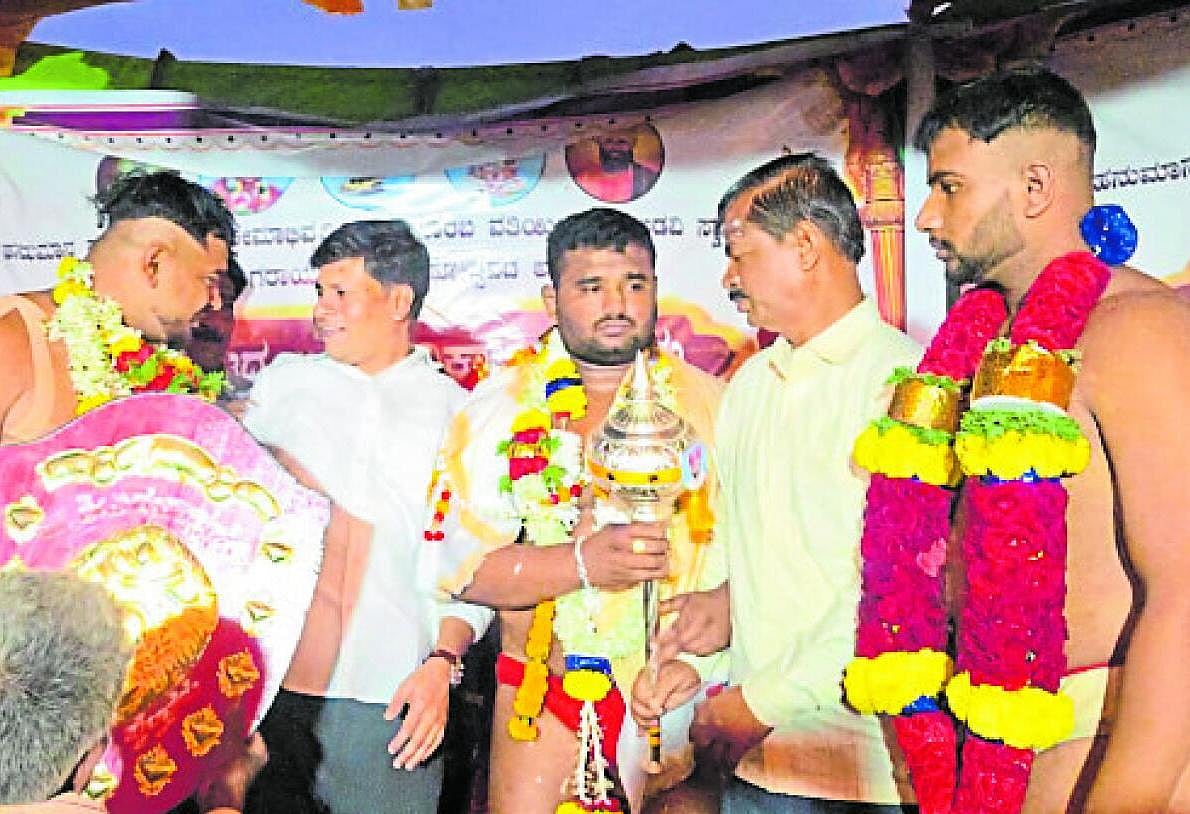 ಕುಸ್ತಿ ಕ್ರೀಡೆ ಆತ್ಮವಿಶ್ವಾಸ, ಧೈರ್ಯದ ಸಂಕೇತ: ದಾಡಿಭಾವಿ