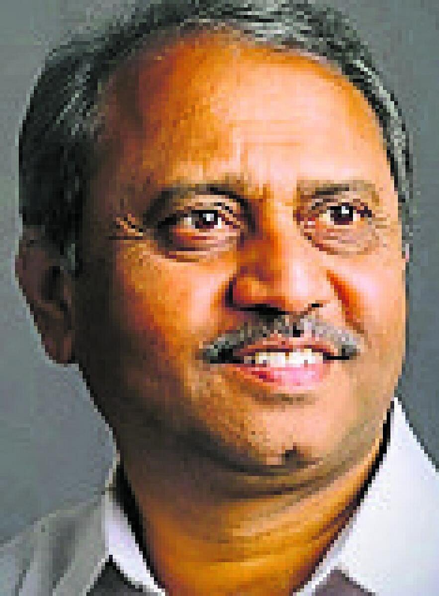 ಧಾರವಾಡ ರಂಗಾಯಣ ಝಕೀರ ನಿರ್ದೇಶಕ