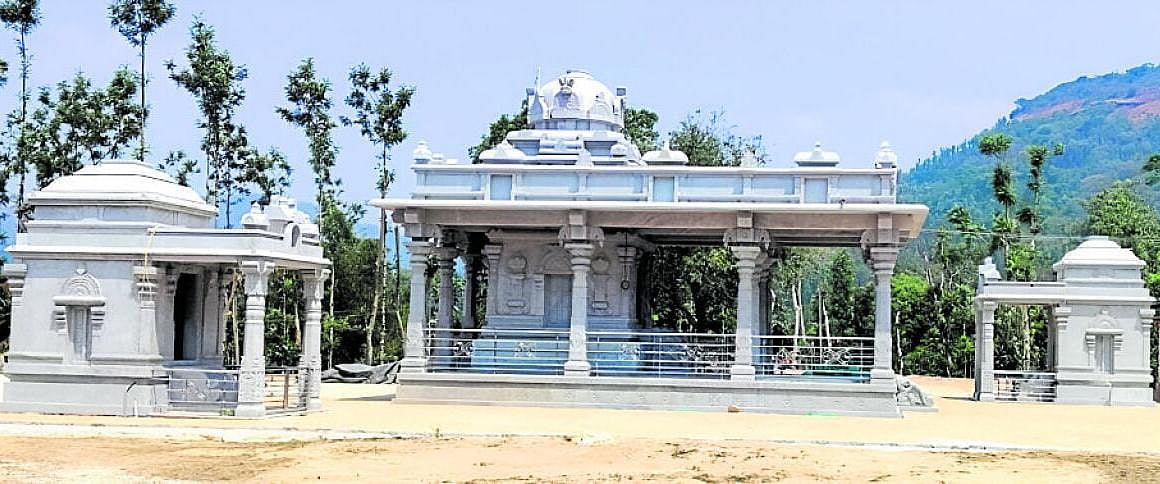 ನೂತನ ದೇವಾಲಯ ಲೋಕಾರ್ಪಣೆ