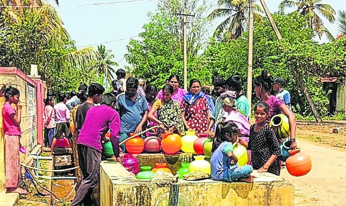 Hunasuru Water Crisis: ಹುಣಸೂರು: ಬೇಸಿಗೆ ಝಳ, ಕುಡಿಯುವ ನೀರಿಗೆ ತತ್ವಾರ