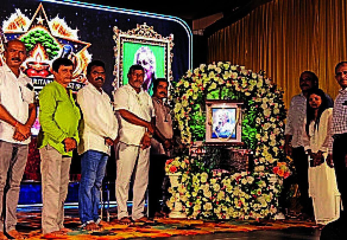 Singer S Janaki Tribute: ಭಟ್ಕಳದಲ್ಲಿ ಗಾಯಕಿ ಎಸ್‌. ಜಾನಕಿ ಸ್ಮರಣಾರ್ಥ ನುಡಿನಮನ…