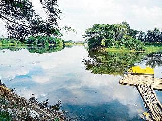 ಕೆಂಗೇರಿ: ಅರ್ಧಕ್ಕೆ ನಿಂತ ಕೆರೆ ಕಾಮಗಾರಿ