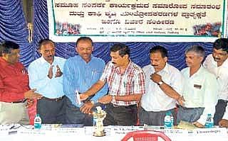 ಕಾಫಿ ಬೆಳೆ: ಉಪಕರಣ ಖರೀದಿಗೆ ನೆರವು