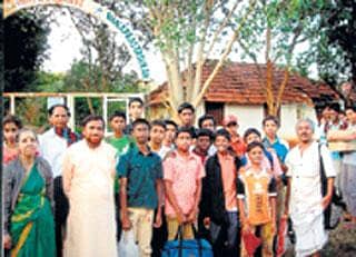 ಬಡಮಕ್ಕಳ ಬೆಳಕಿನ ಭಾರತಿ