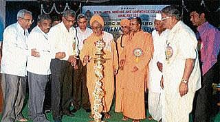 ಭಾಷೆ ಜೀವನದ ಕ್ರಮ: ಥೋರಟ್