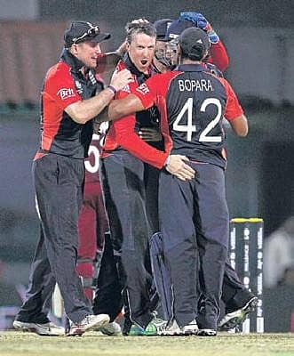 ಇಂಗ್ಲಿಷ್ ಆಟಗಾರರ ಕನಸು ಜೀವಂತ