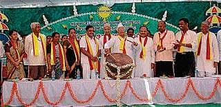 ಗಡಿನಾಡಿಗರಿಗೆ ದಾರಿ ತೋರಿದ ಚೆಂಬೆಳಕು