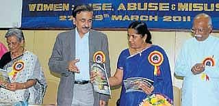 ಮಹಿಳೆಯರಿಗೆ ಇನ್ನೂ ದೊರಕದ ಸ್ವಾತಂತ್ರ್ಯ