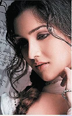 ಅಹುಜಾಗೆ ಸಲ್ಮಾನ್