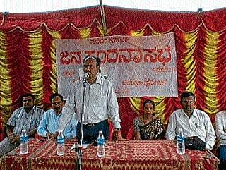 ಆಡಳಿತಾತ್ಮಕ ಸಮಸ್ಯೆಗೆ ಸ್ಥಳದಲ್ಲೇ ಸೂಕ್ತ ಕ್ರಮ