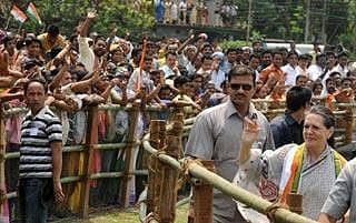 ಎಡರಂಗದ ವಿರುದ್ಧ ಸೋನಿಯಾ ವಾಗ್ದಾಳಿ