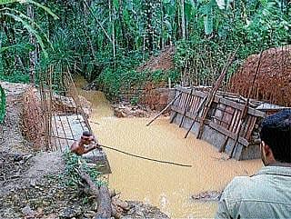 ಈಶ್ವರಮಂಗಲ-ಬದಿನಾರು ರಸ್ತೆ ಸಂಚಾರ ಬಂದ್!