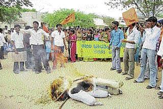 ಕೇಂದ್ರ ಸರ್ಕಾರ ವಿರುದ್ಧ ಎಬಿವಿಪಿ ಆಕ್ರೋಶ