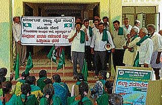 ಮರಳು ಗಣಿಗಾರಿಕೆ ನಿಷೇಧಕ್ಕೆ ಒತ್ತಾಯ