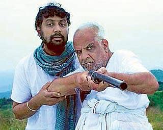 ಕಾಡಿನಲ್ಲಿ ಜೀವ ಸಂಚಾರ