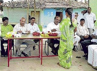 ಸಮಸ್ಯೆಗೆ ಸ್ಪಂದಿಸದ ಪಿ.ಡಿ.ಒ.ಗೆ ನೋಟಿಸ್