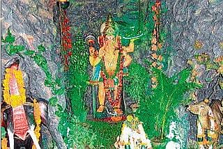 ವಿಶಿಷ್ಟವಾಗಿ ಗಣೇಶ ಮೂರ್ತಿ ಪ್ರತಿಷ್ಠಾಪನೆ