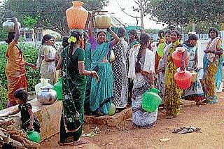 ವಿದ್ಯುತ್ ಸಮಸ್ಯೆ: ನೀರಿಗಾಗಿ ಕಾದಾಟ