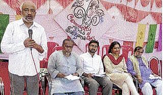 ಹಕ್ಕು ಕಸಿದುಕೊಳ್ಳದಂತೆ ಎಚ್ಚರ ವಹಿಸಿ