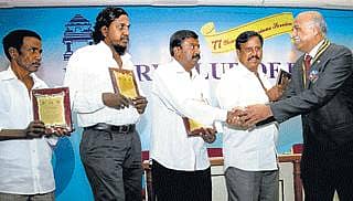 ಒಳಚರಂಡಿ ಕೆಲಸಗಾರರಿಗೆ ಪ್ರಶಸ್ತಿ