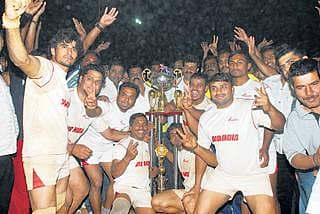 ಅಖಿಲ ಭಾರತ ಕಬಡ್ಡಿ ಟೂರ್ನಿ ಏರ್ ಇಂಡಿಯಾಗೆ ಪ್ರಶಸ್ತಿ