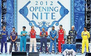 ಐಪಿಎಲ್ ಸಂಭ್ರಮಕ್ಕೆ ವರ್ಣರಂಜಿತ ಚಾಲನೆ